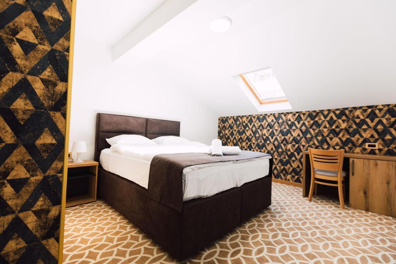 Hotel Livnica Белград Экстерьер фото